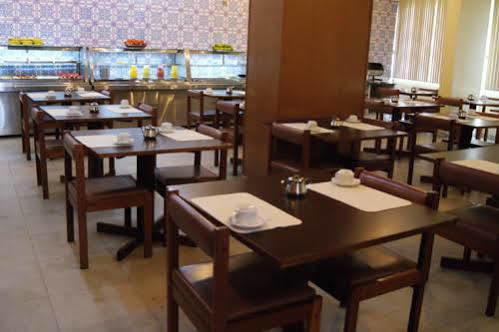 Cannes Palace Hotel Vitoria Bagian luar foto